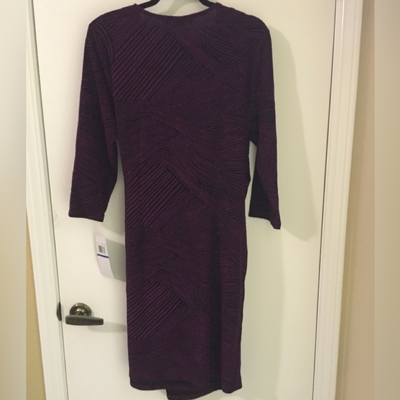 Nice dresses - Picture 4 of 7